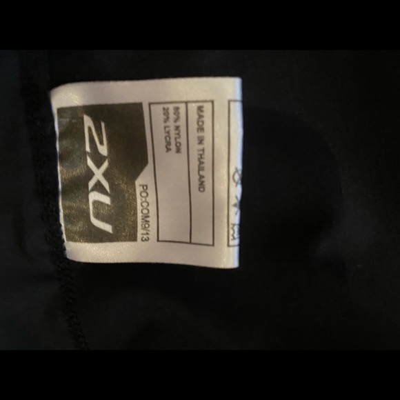 Black 2XU athletic tank top size small - Picture 4 of 5